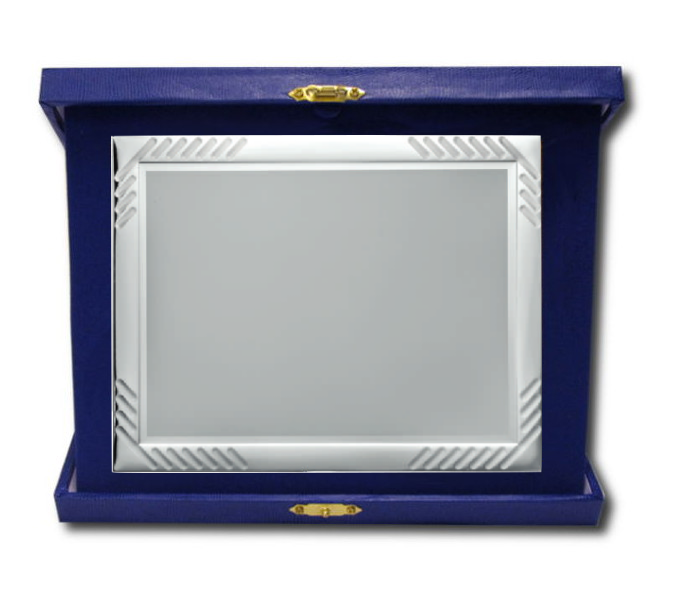 Glaspokale mit Gravur, Glastrophäen, Glasawards, 3D Foto Glasgravur, Pokale:  Ehrentafel Mailand